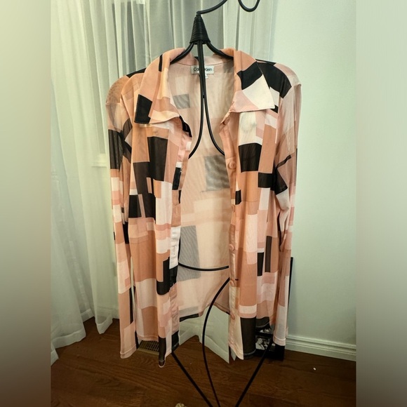 Calvin Klein retro look shirt🔥 - Picture 1 of 6